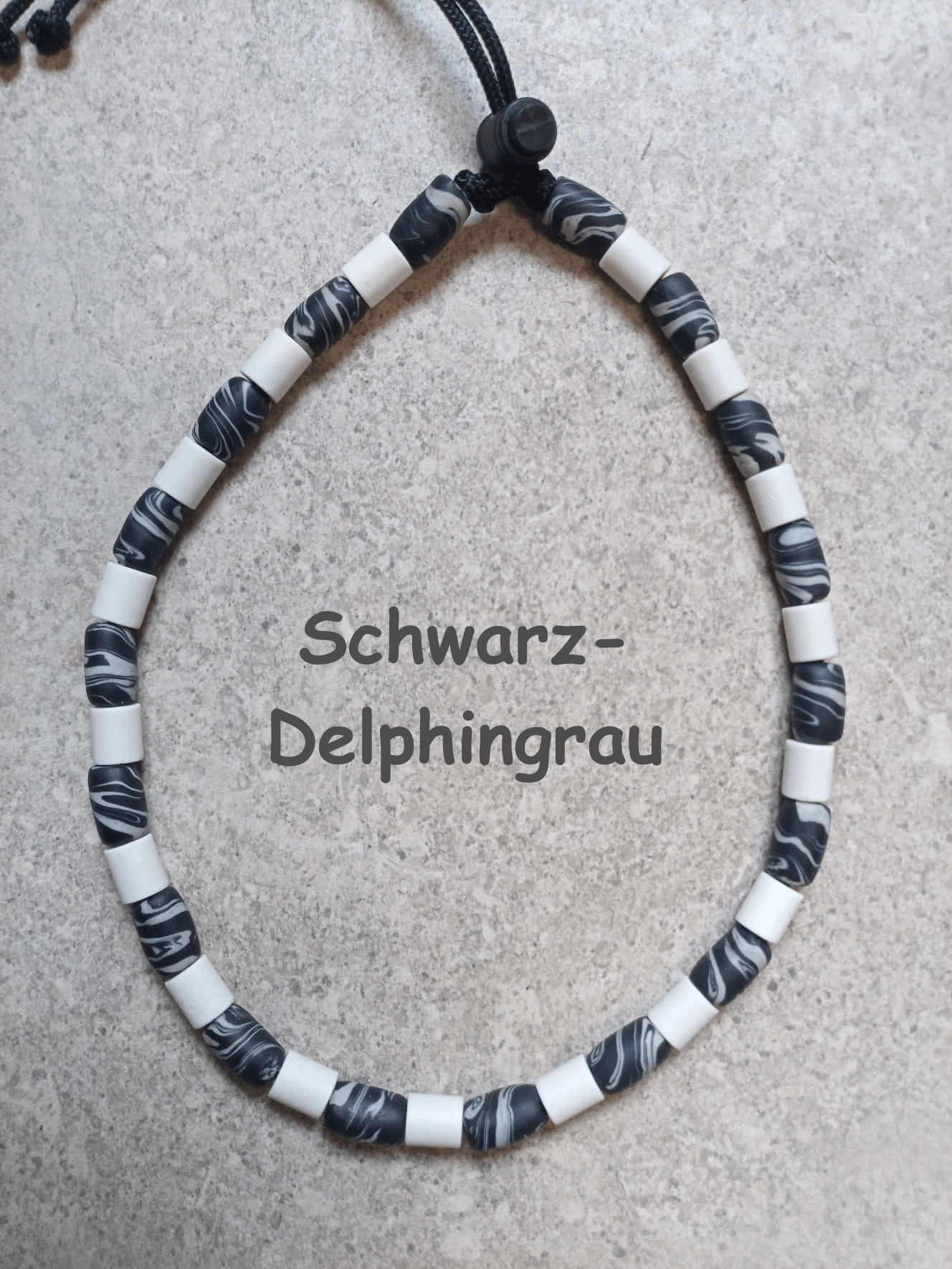 Schwarz-Delphingrau