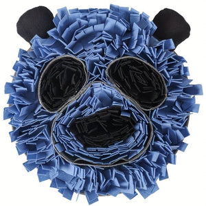 sniffing carpet / sniffing bear